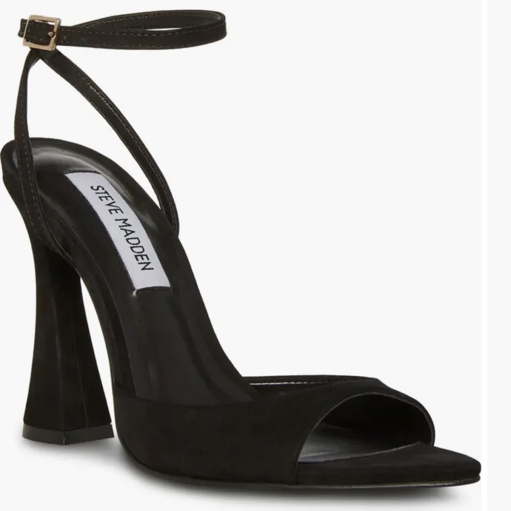 Steve Madden Beki Ankle Strap Pointed Toe Sandal size 6 - pre owned